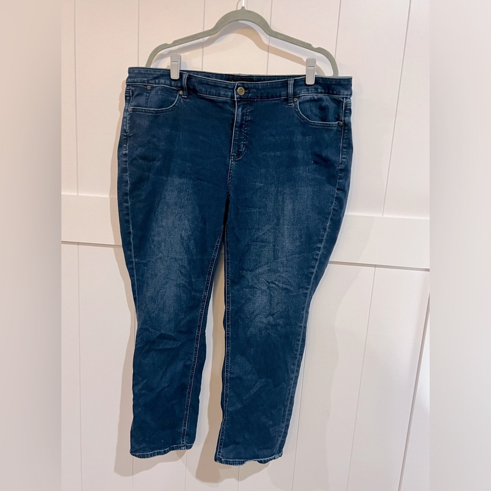 Talbots Petite Women’s 20WP Straight Leg Flawless five pocket Jeans Plus 20 WP